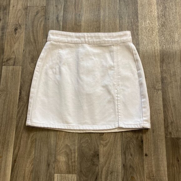 Lioness White Mini Skirt - Picture 1 of 7